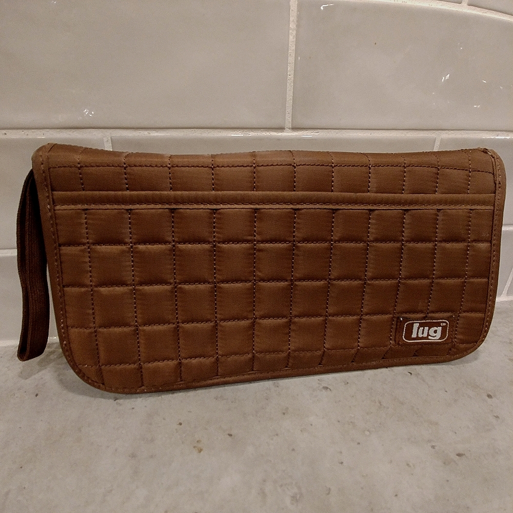 Lug Tango Travel Wristlet Passport Wallet. RFID Protection, New Condition Bag